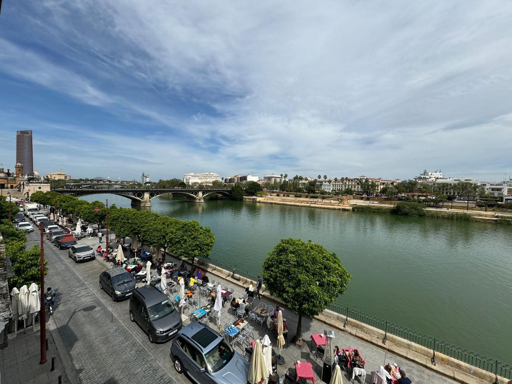 Wonderful Duplex In Calle Betis Lejlighed Sevilla Eksteriør billede